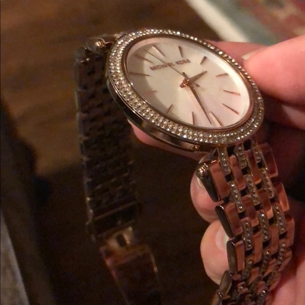 Michael Kors Watch - Picture 5 of 6